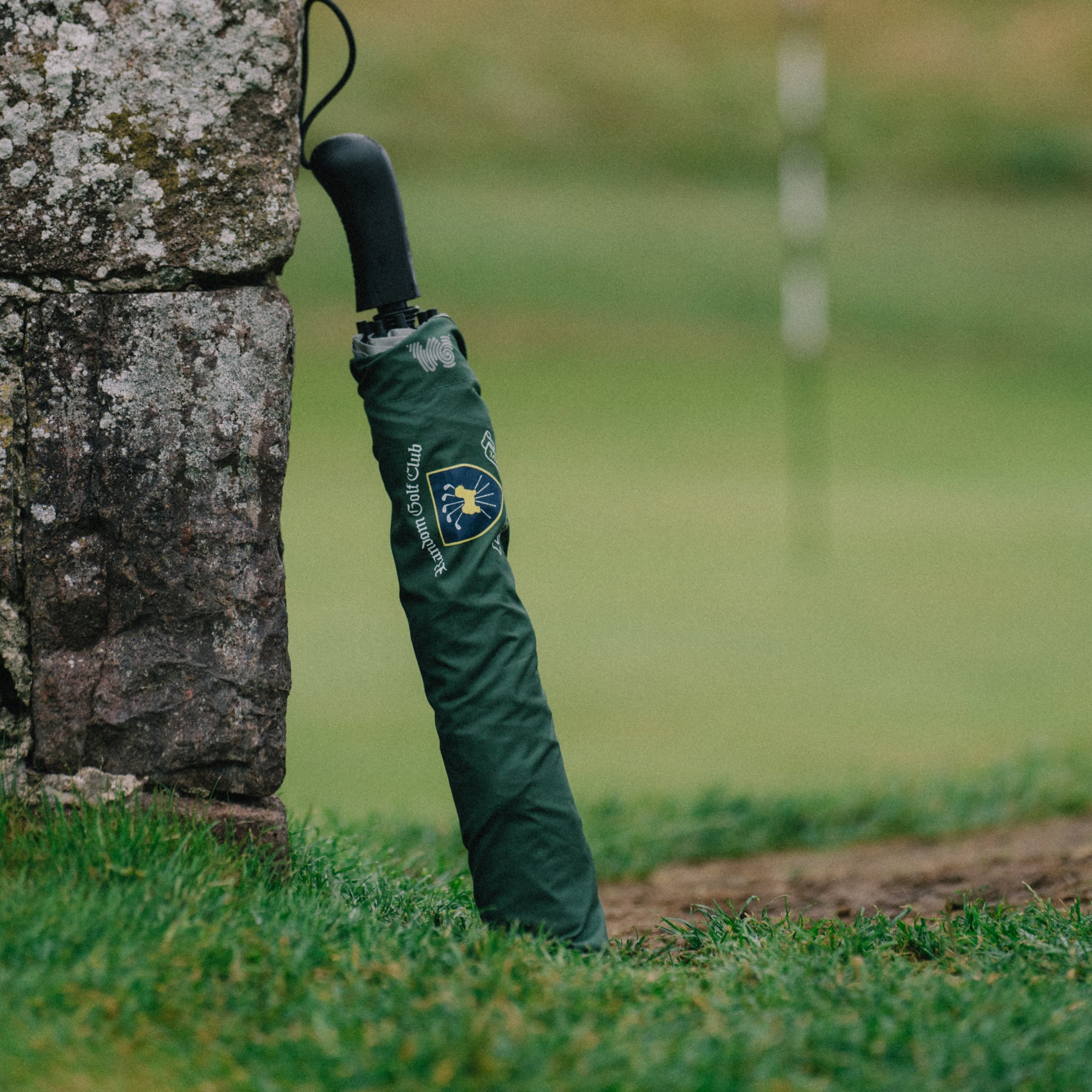 Zusammenklappbarer Regenschirm mit Golfschläger-Motiv, Royal Snowball